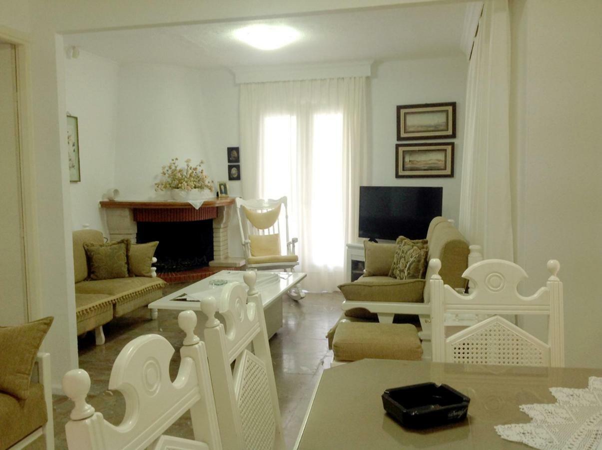 Nea Kallikrateia Villa Fofo - Beautiful Sea Front Villa With 650M2 Garden מראה חיצוני תמונה
